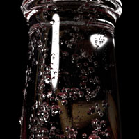 Quick Tip - Create Realistic Condensation on Glass with Maya Paint Effects